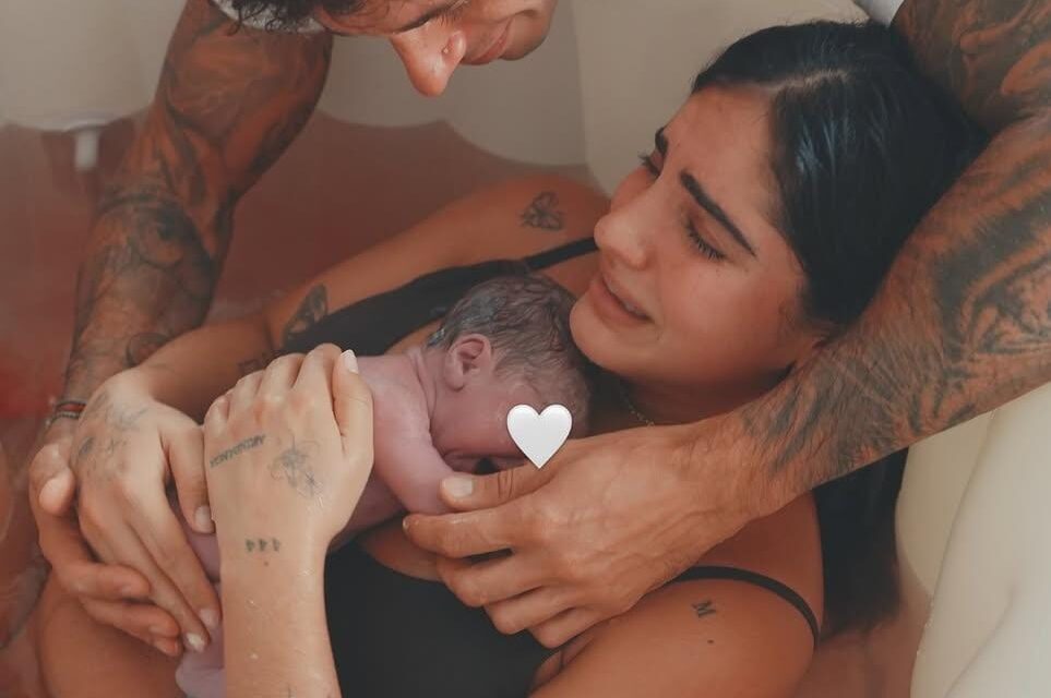 Isabella Ladera y Hugo García anuncian el salida de su hijo, Koa