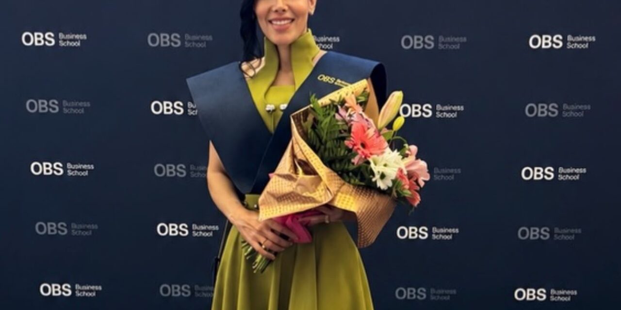 Isaura Taveras celebra logro tras graduarse de la Maestría en Gestión de la Comunicación | final minuto