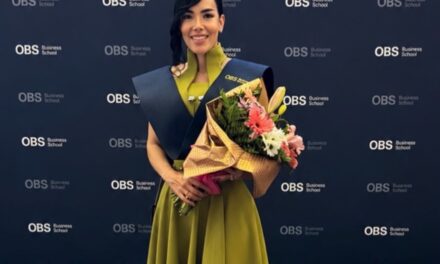 Isaura Taveras celebra logro tras graduarse de la Maestría en Gestión de la Comunicación | final minuto