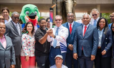 UASD recibe la guía de los Juegos Centroamericanos