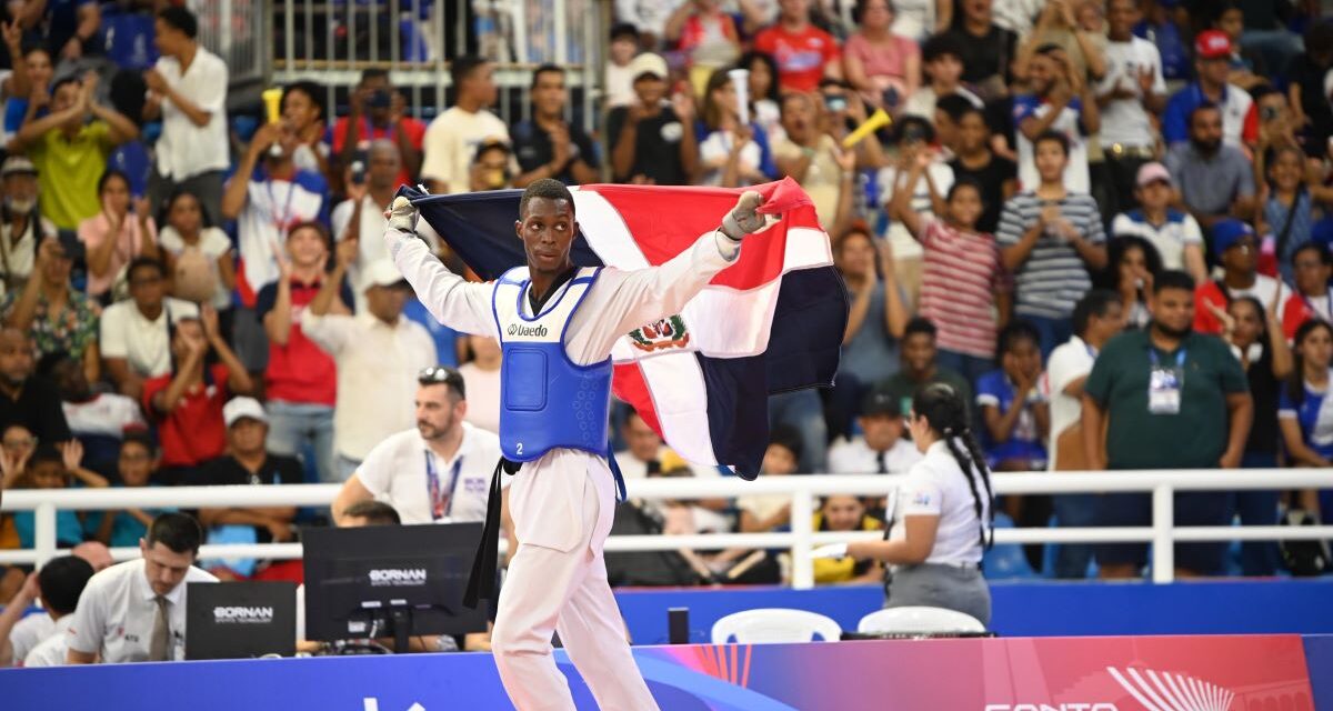 Wilfrido de la Cruz logra medalla de oro en taekwondo Centroamericanos