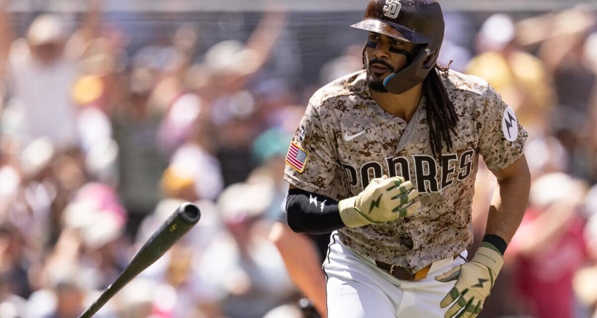Fernando Tatis Jr la talego dos veces en el triunfo San Diego