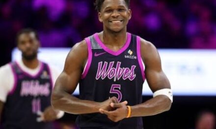 Edwards confía Wolves vencerán Thunder y Spurs