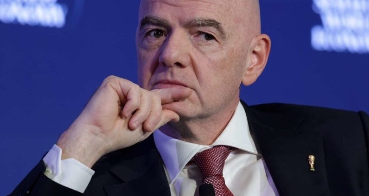 La UEFA pondrá fin a la amenaza presionar FIFA