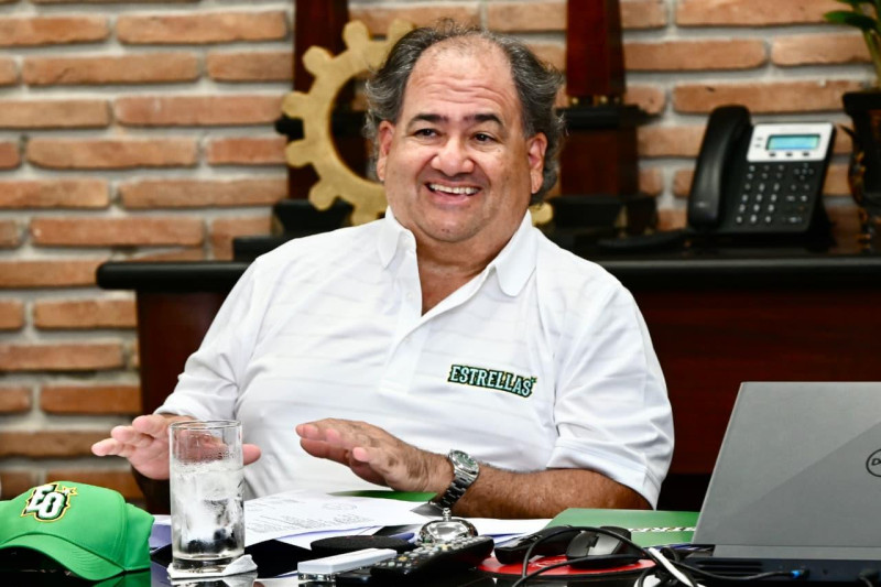 Estrellas Orientales reeligen a Miguel Feris como presidente | De Postrero Minuto
