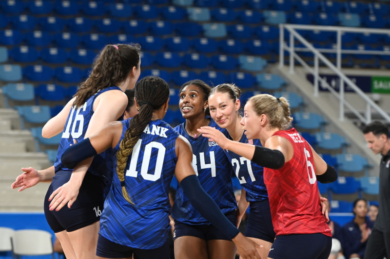 Estados Unidos inicia con triunfo elocuente en el Clasificatorio Norceca Femenino | De Posterior Minuto