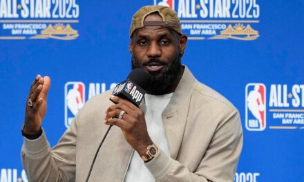 LeBron James asta canal golf en YouTube