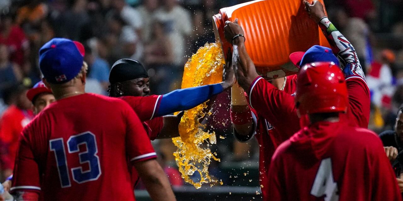 República Dominicana apabulla a Curazao por nocaut en el béisbol de Santo Domingo 2026 | De Postrer Minuto