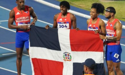 ¡República Dominicana llega en primer superficie en el jubilación cerilla 4×400 metros y consigue el oro! | De Postrero Minuto