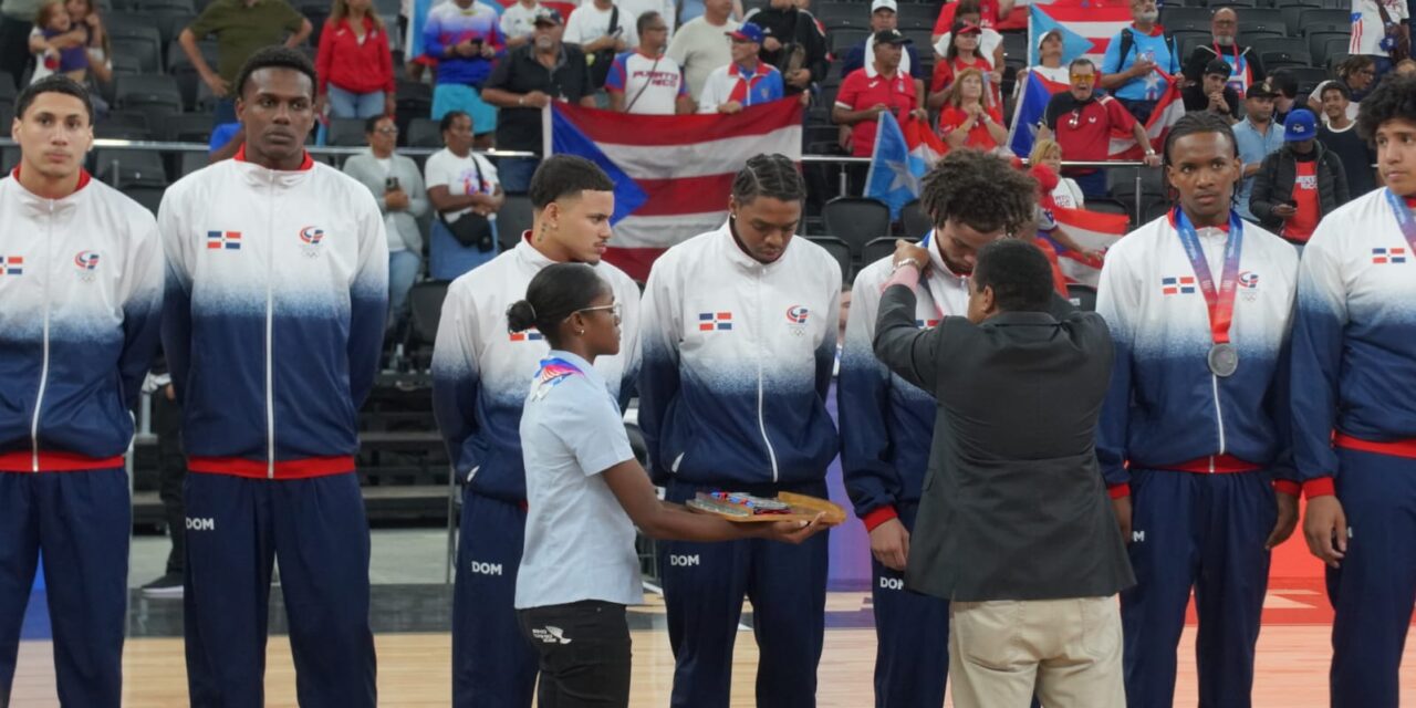 República Dominicana se queda con la plata en el baloncesto masculino | De Postrero Minuto