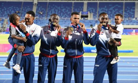 República Dominicana conquista el oro y rompe récord en el licenciamiento masculino 4×100 patrón | De Final Minuto