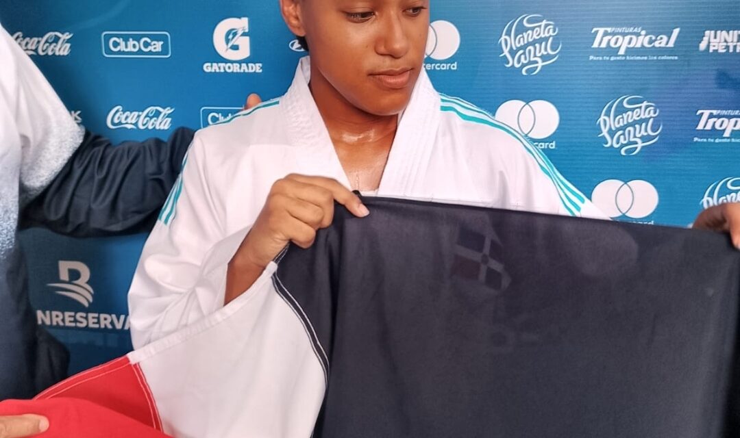 Penélope Polanco da oro a RD tras derrotar a la olímpica Claudymar Garcés en karate