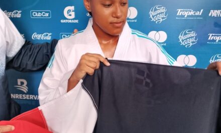Penélope Polanco da oro a RD tras derrotar a la olímpica Claudymar Garcés en karate