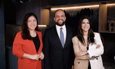 La X 102 amplía su estructura directiva y reto por nuevas áreas de crecimiento | De Postrer Minuto
