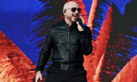 ¡De revés al esparcimiento! Pitbull lanzará su 14º elepé de estudio, titulado Pitcoin | De Zaguero Minuto