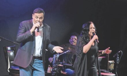 Frank Ceara y Adalgisa Pantaleón van a Santiago con “Ïntimo” | De Posterior Minuto