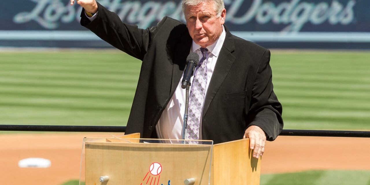 Tommy John, cuya innovadora cirugía revolucionó el béisbol, fallece a los 83 abriles