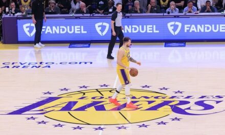 La clan Buss vende su última décimo y pone fin a su etapa como dueña de los Lakers | De Zaguero Minuto