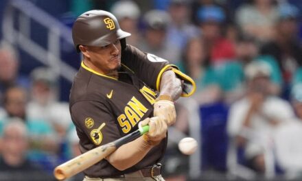 Manny Machado, en una temporada de sube y quebranto a la ataque, vuelve a desplomarse en agosto