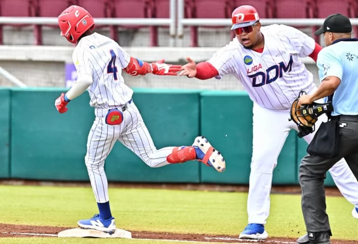 RD extiende a 14 su ráfaga de triunfos con dos jonrones de Nolbis Marcos en la Serie del Caribe Kids | De Postrer Minuto