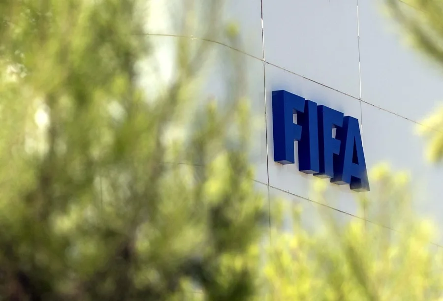 La FIFA admite errores en su propuesta de privatizar el Mundial pero advierte de que no tolerará más ataques | De Posterior Minuto