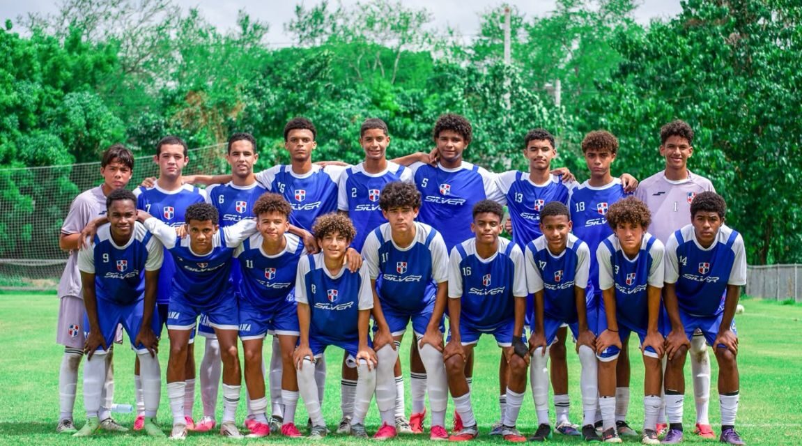 Selección fútbol sub-14 RD, a toda marcha