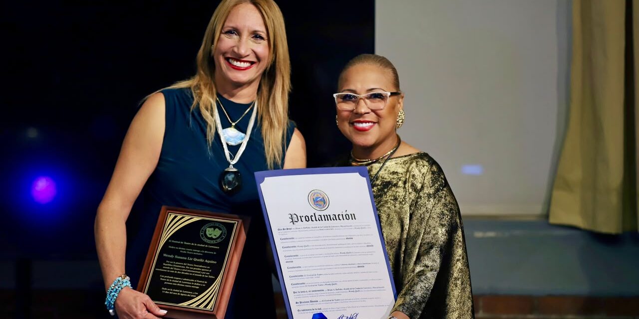 Por teatro inclusivo Wendy Queliz recibe cinco reconocimientos 1