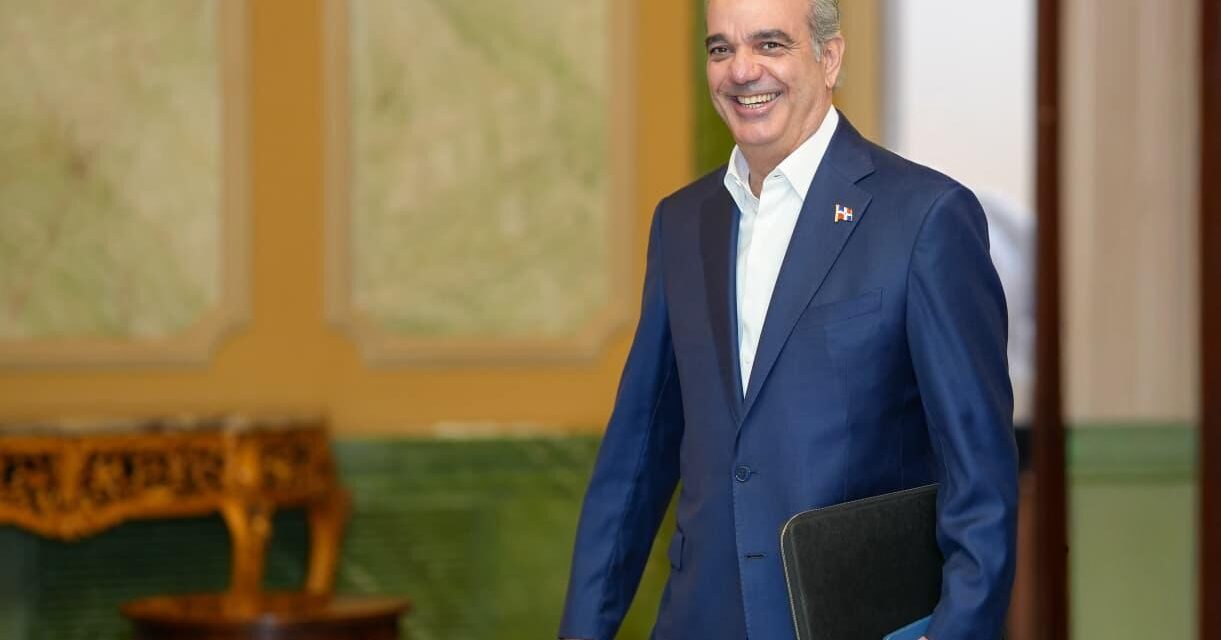 Gobierno pone orden al béisbol con nuevo reglamento