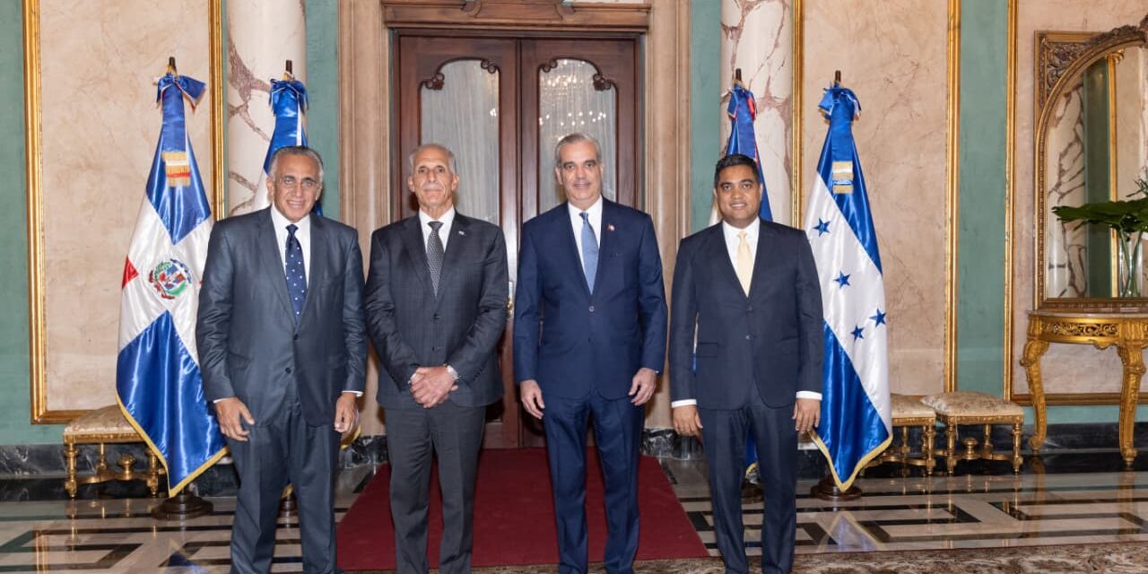Presidente de Honduras solicita consultoría para organizar JC