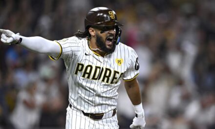 Fernando Tatis Jr. asciende al segundo oportunidad histórico de jonrones de los Padres | De Posterior Minuto