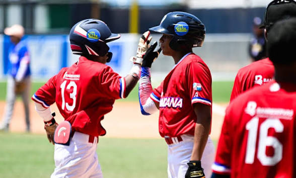 Juan Soto sorprende con una señal a los niños dominicanos de la Serie del Caribe Kids | De Posterior Minuto