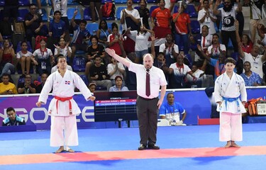 Larry Aracena conquista el oro en kata y completa el doblete dominicano en karate | De Postrer Minuto