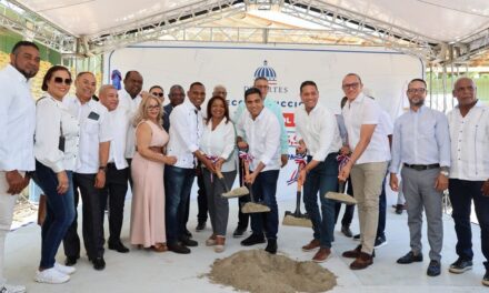 Kelvin Cruz inicia reconstrucción del estadio Hermanos Suárez con inversión de RD$75.9 millones