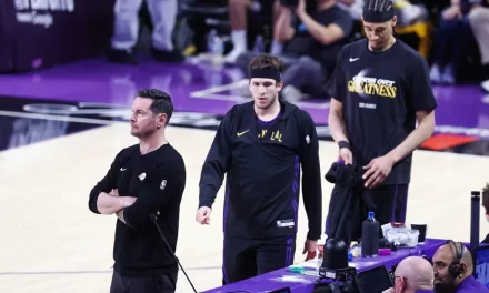 Los Lakers, vendidos por 12.000 millones de dólares a los empresarios Josh Kushner y Bob Iger | De Posterior Minuto