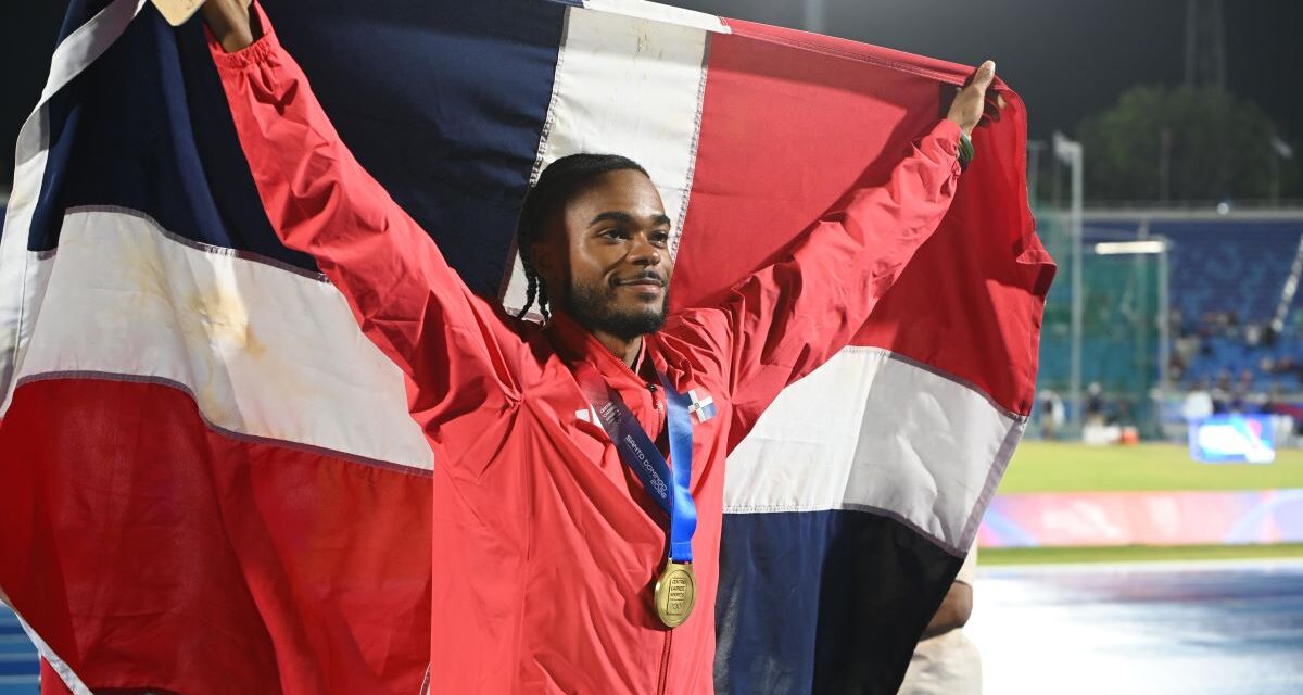 Gabriel Moronta se acrecentamiento con el oro en los 400 metros planos masculino