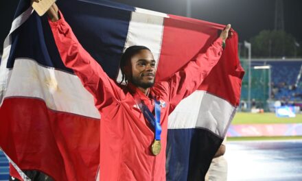 Gabriel Moronta se acrecentamiento con el oro en los 400 metros planos masculino