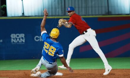 Dominicana supera a Colombia y cierra con trofeo su décimo