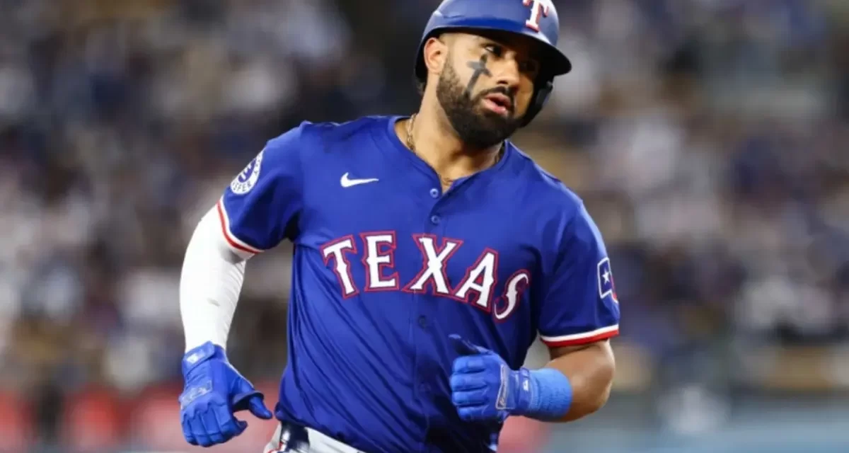 Ezequiel Durán, utility de abundancia en los Rangers