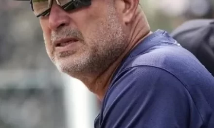 Los Marineros despiden al coach dominicano Manny Acta, luego de 11 primaveras
