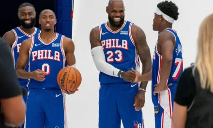 LeBron James llevará revolución a Filadelfia; Irving se recupera