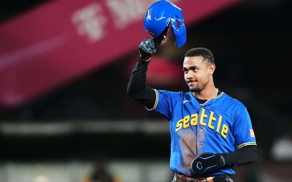 Julio Rodríguez entre los nominados al Premio Roberto Clemente 2026 | De Postrer Minuto