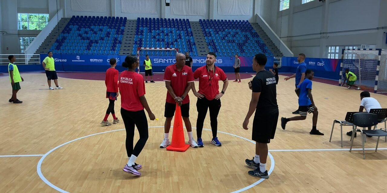 Fedobalon fortalece la formación de nuevos talentos con mini campamento en el Parque del Este | De Zaguero Minuto