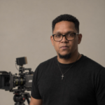 Andrés de la Cruz, estrena en Florida “Built, Not Given”