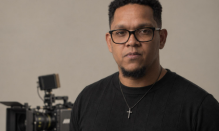 Andrés de la Cruz, estrena en Florida “Built, Not Given”
