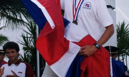 Raúl Aguayo, primer velerista inmortal RD