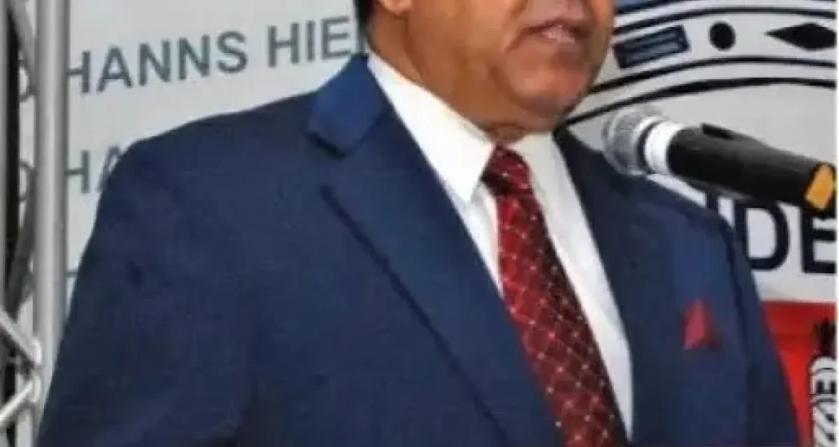 Dedican conjunto de exhibición Aguilas-Licey a Héctor García