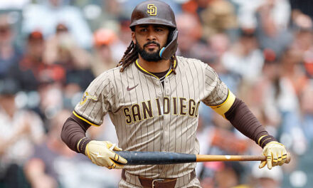 Tatis Jr. y Machado jonronean juntos; Elly de la Cruz lidera ataque de los Rojos | De Postrer Minuto