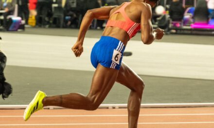 Presidente Abinader felicita a Marileidy Paulino por avanzar a la final de los 400 metros en Budapest | De Extremo Minuto