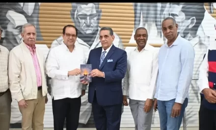 Chanlatte aboga por la filosofía olímpica en su compendio “El Olimpismo Dominicano”