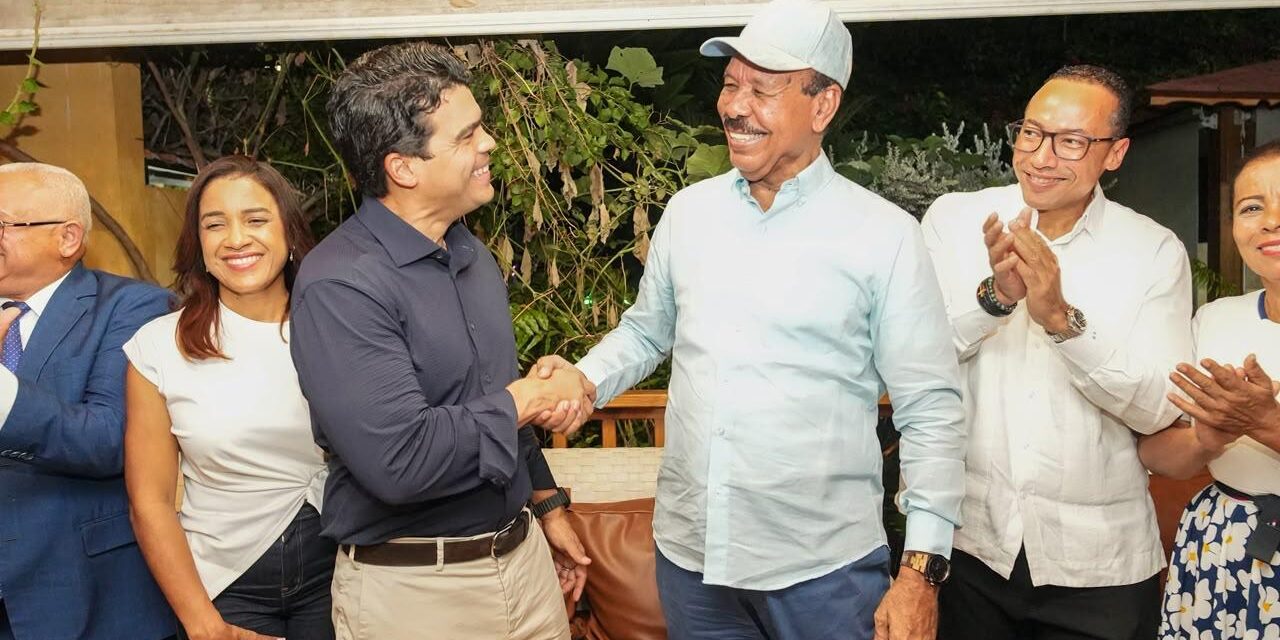 José Montás oficializa respaldo a Wellington Arnaud adyacente a su equipo político y fortalece el esquema presidencial en SC – RC Noticias